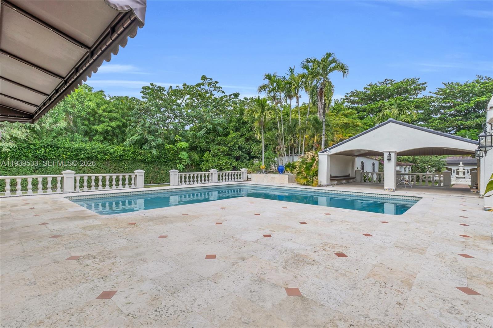 BIRD ROAD FARMSITES - Residential