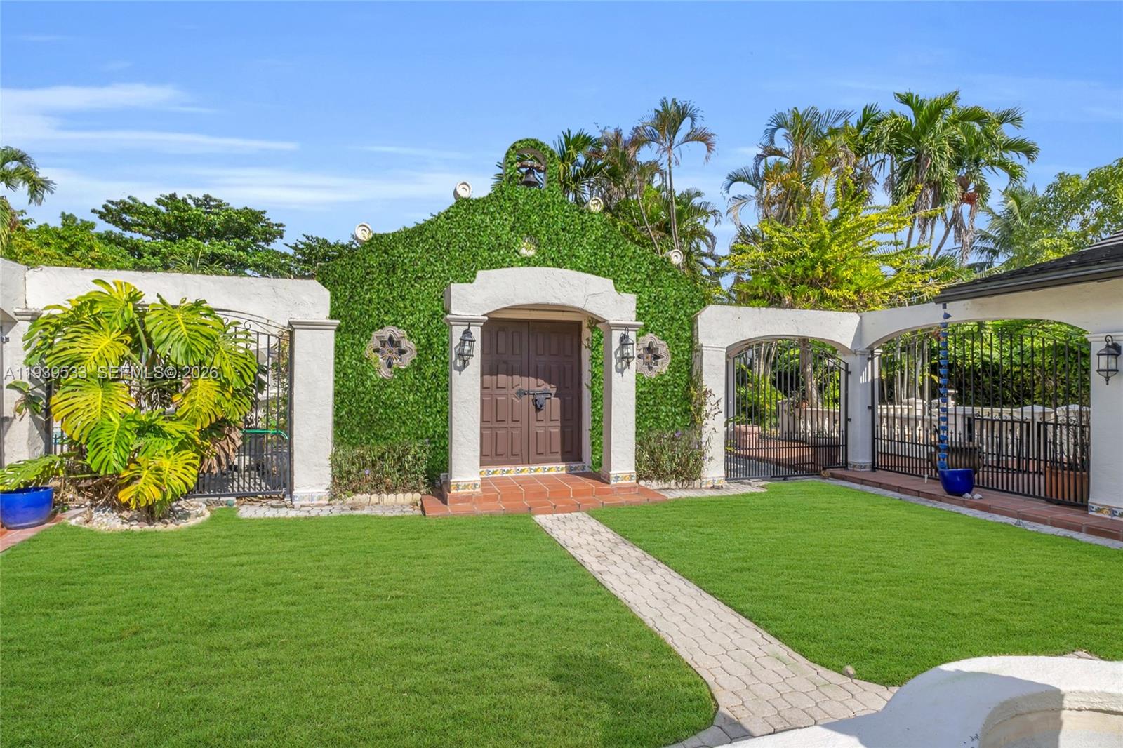 BIRD ROAD FARMSITES - Residential