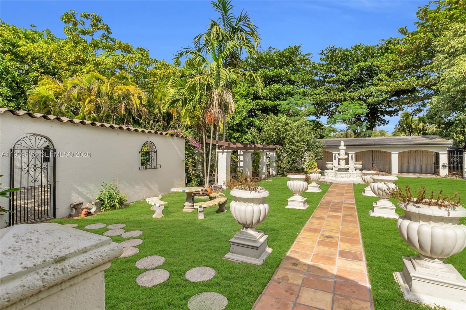 BIRD ROAD FARMSITES - Residential