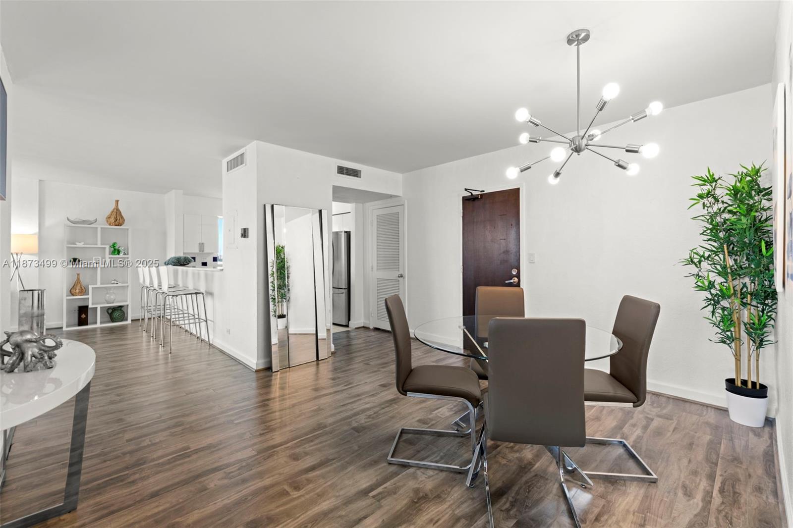 FLAMINGO SOUTH BEACH I CO - Residential