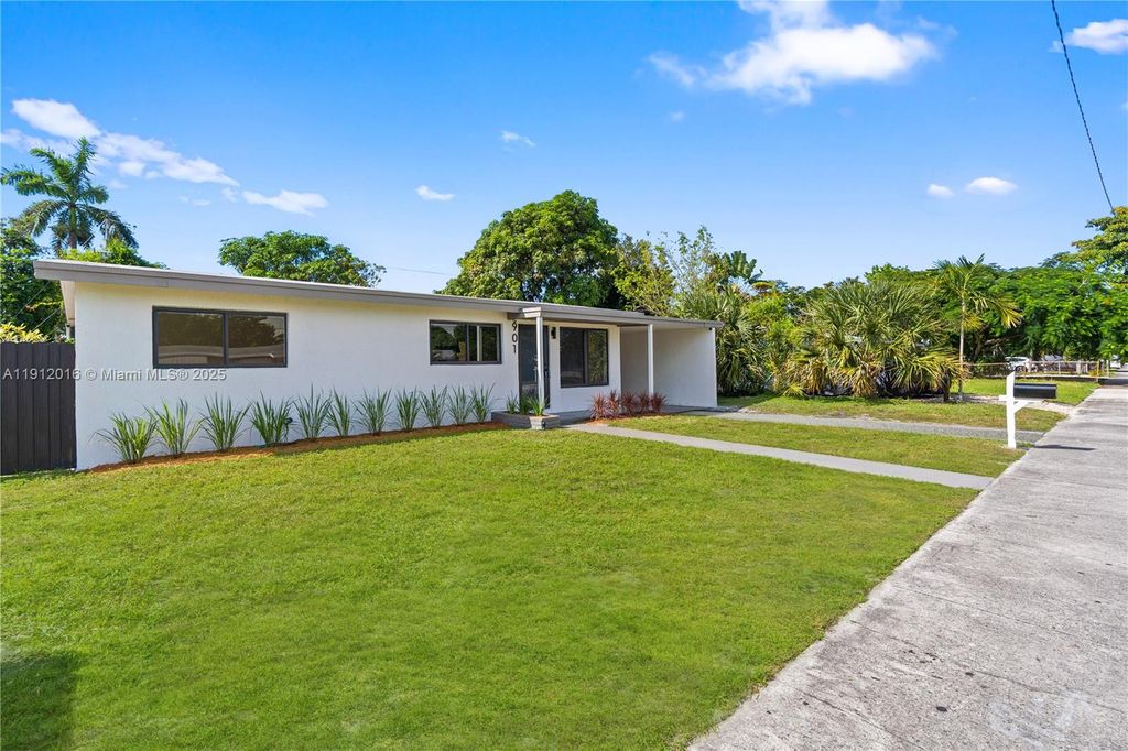 Photo of Fort Lauderdale, FL 33312 (MLS # A11912016)