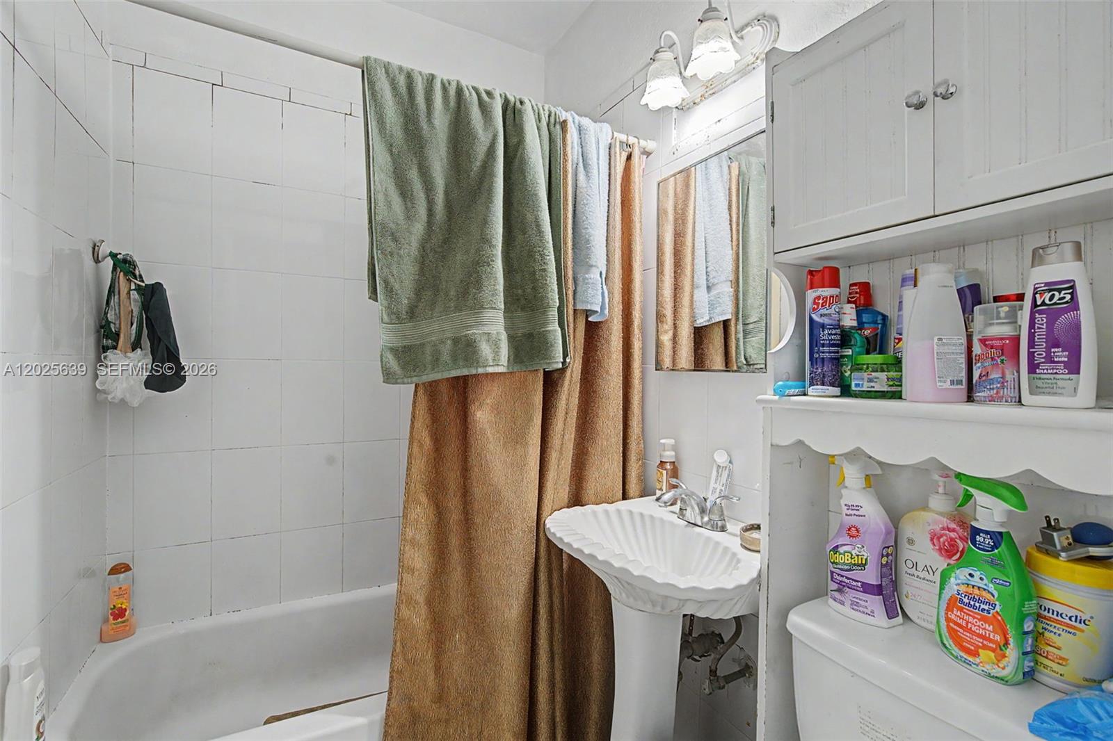 CENTRAL PARK - Residential Income