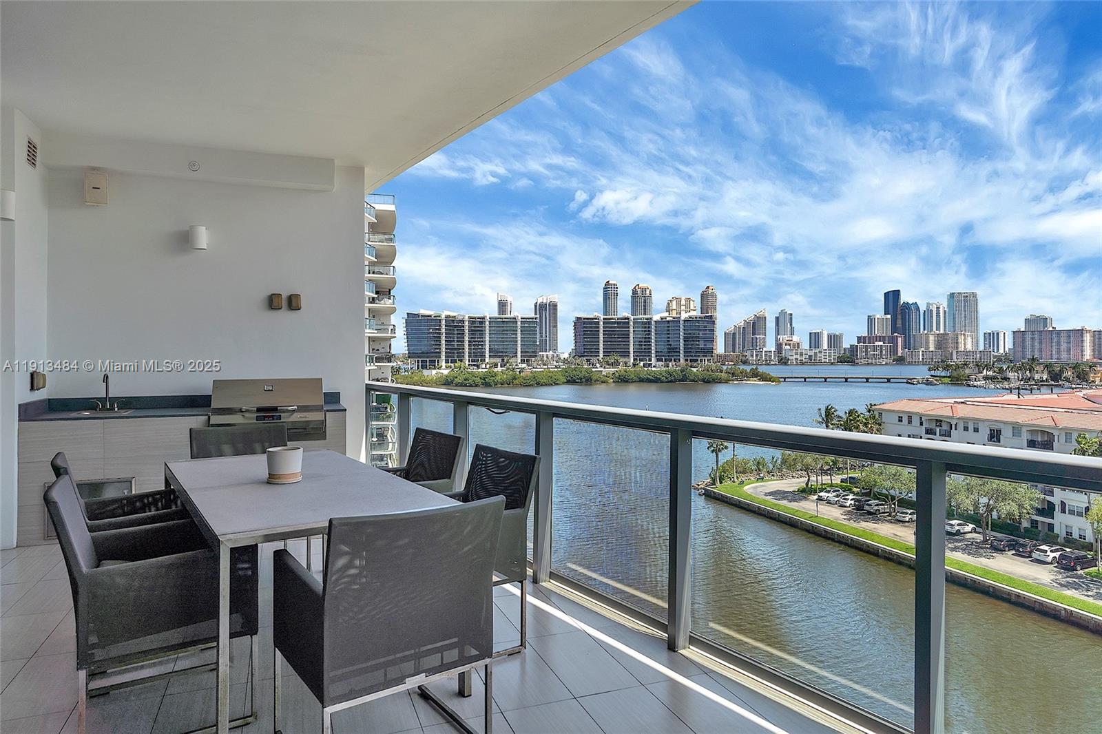 3250 NE 188th St 703