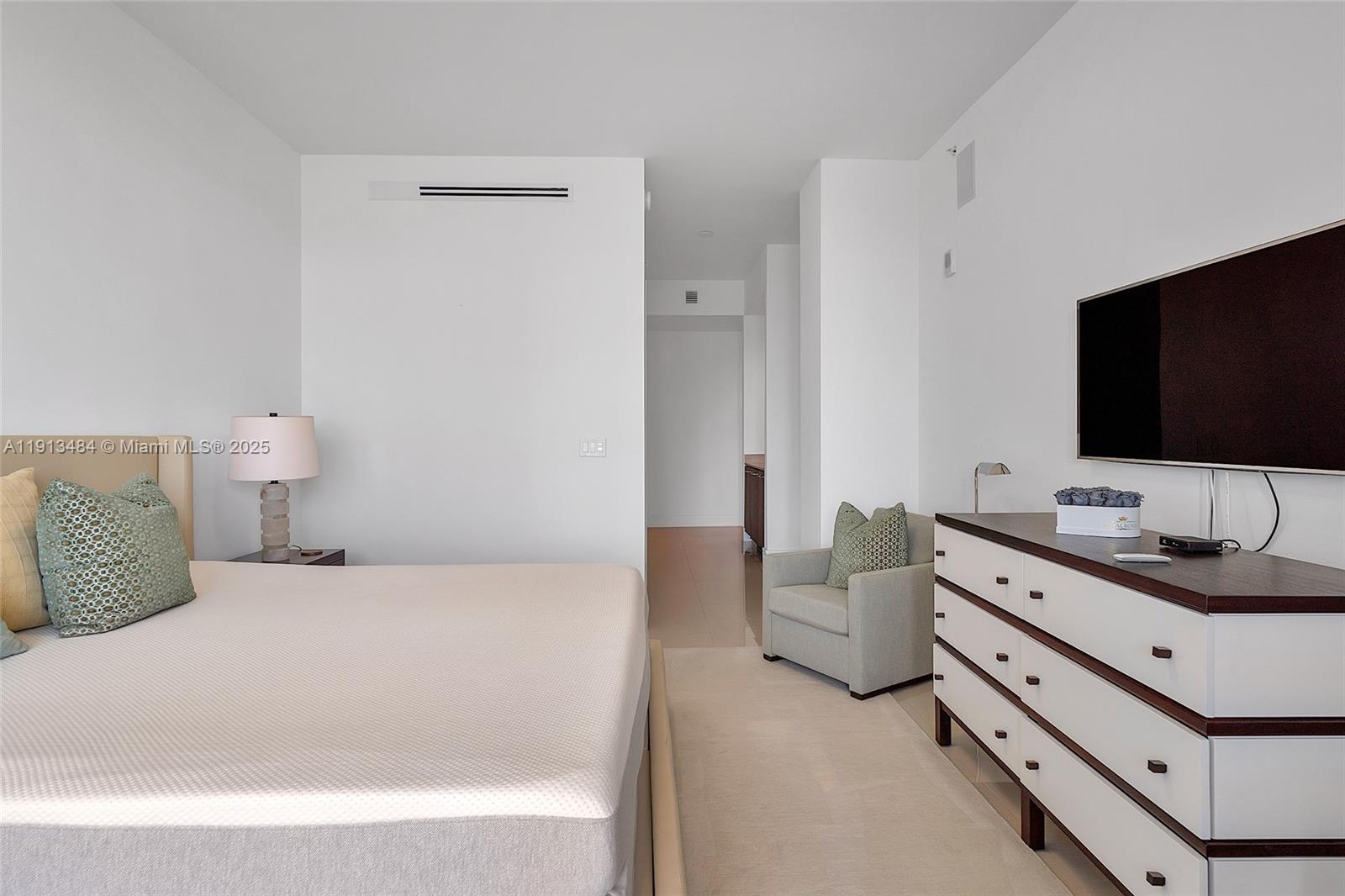 ECHO CONDO - Residential Lease