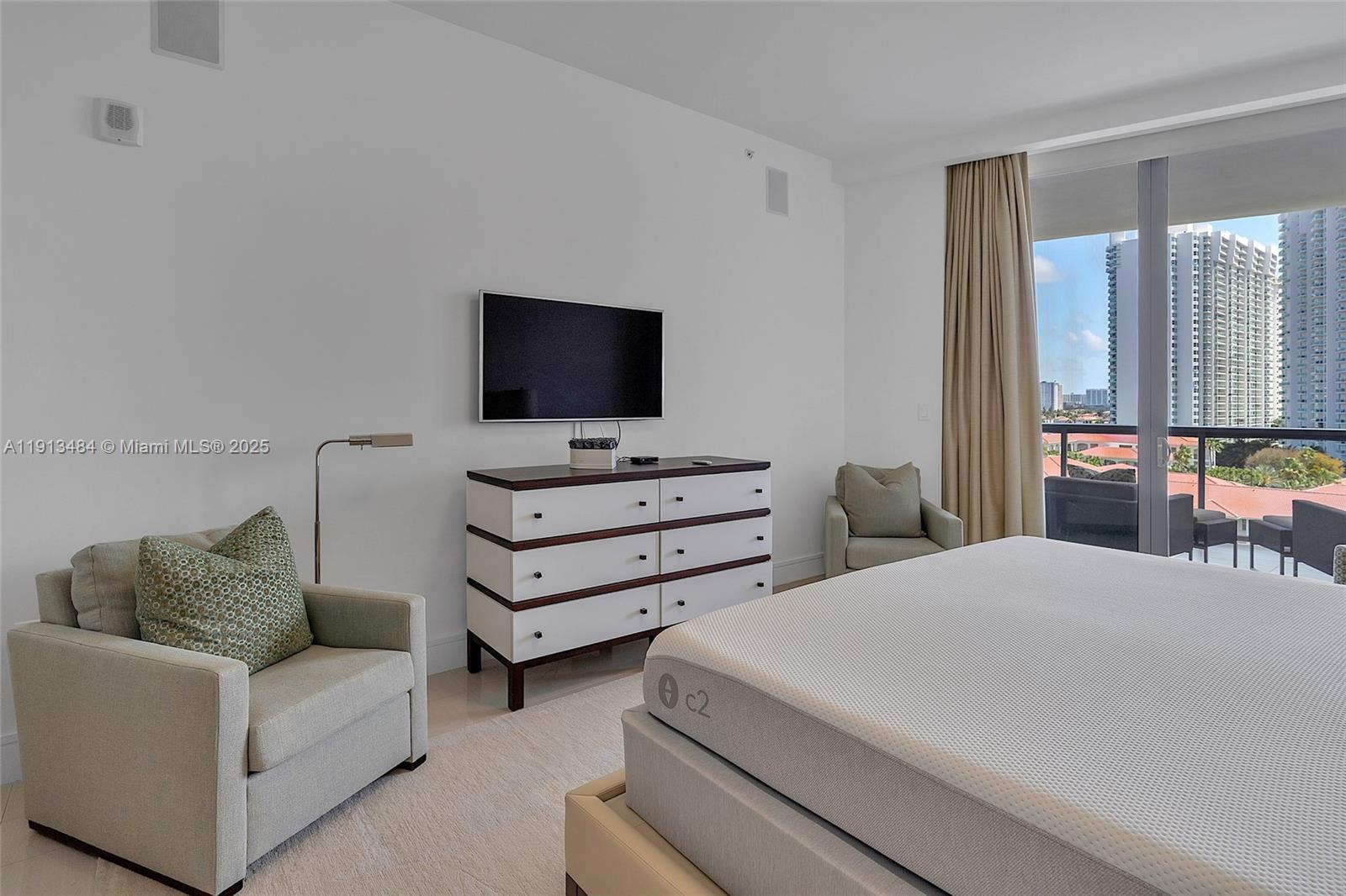 ECHO CONDO - Residential Lease