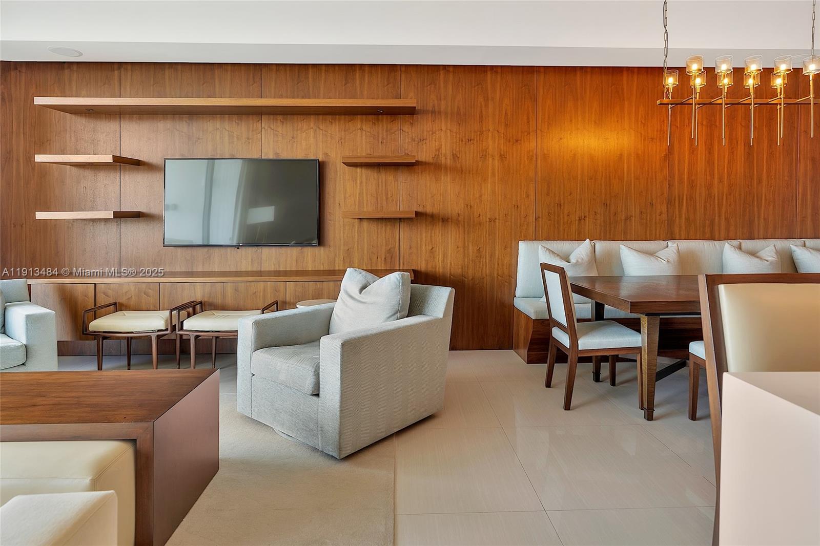 ECHO CONDO - Residential Lease