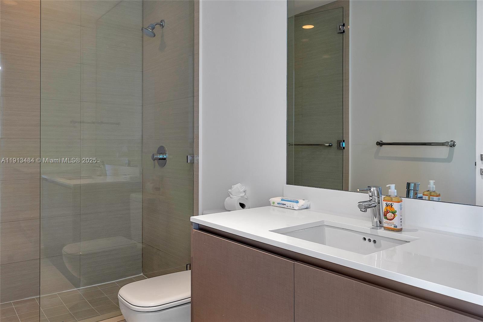 ECHO CONDO - Residential Lease