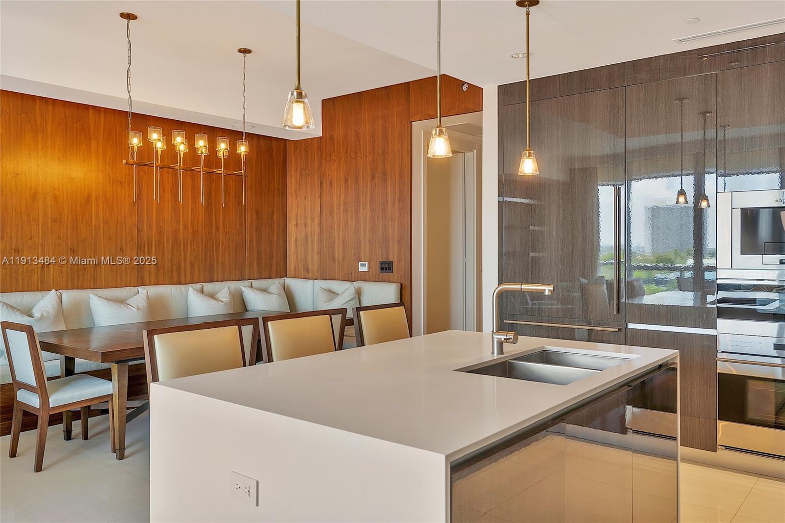 ECHO CONDO - Residential Lease