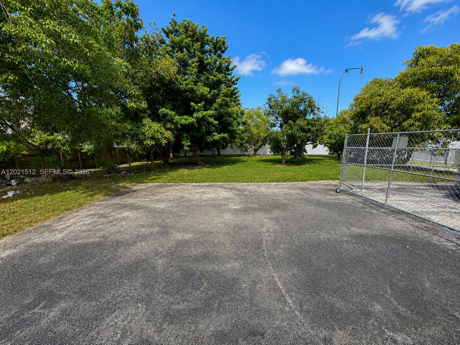 DIXIE HEIGHTS - Residential