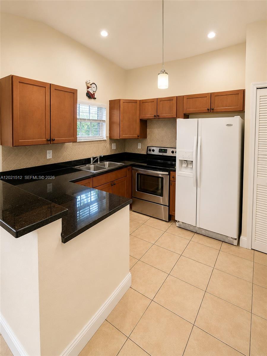 DIXIE HEIGHTS - Residential
