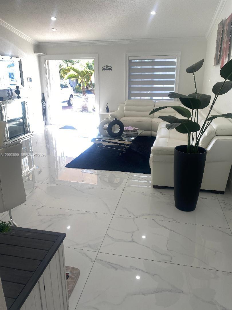 MONACO ESTATES 1ST ADDN - Residential