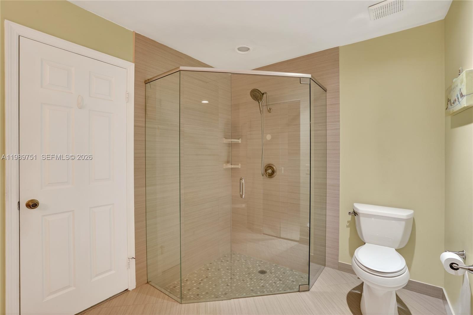 PEMBROKE LAKES SOUTH - Residential