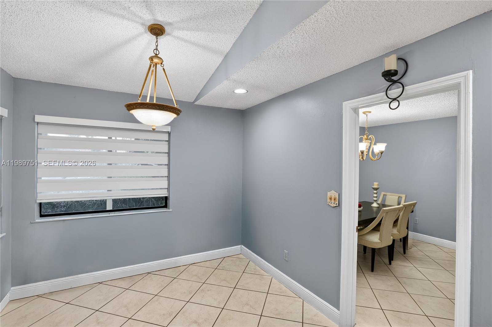 PEMBROKE LAKES SOUTH - Residential