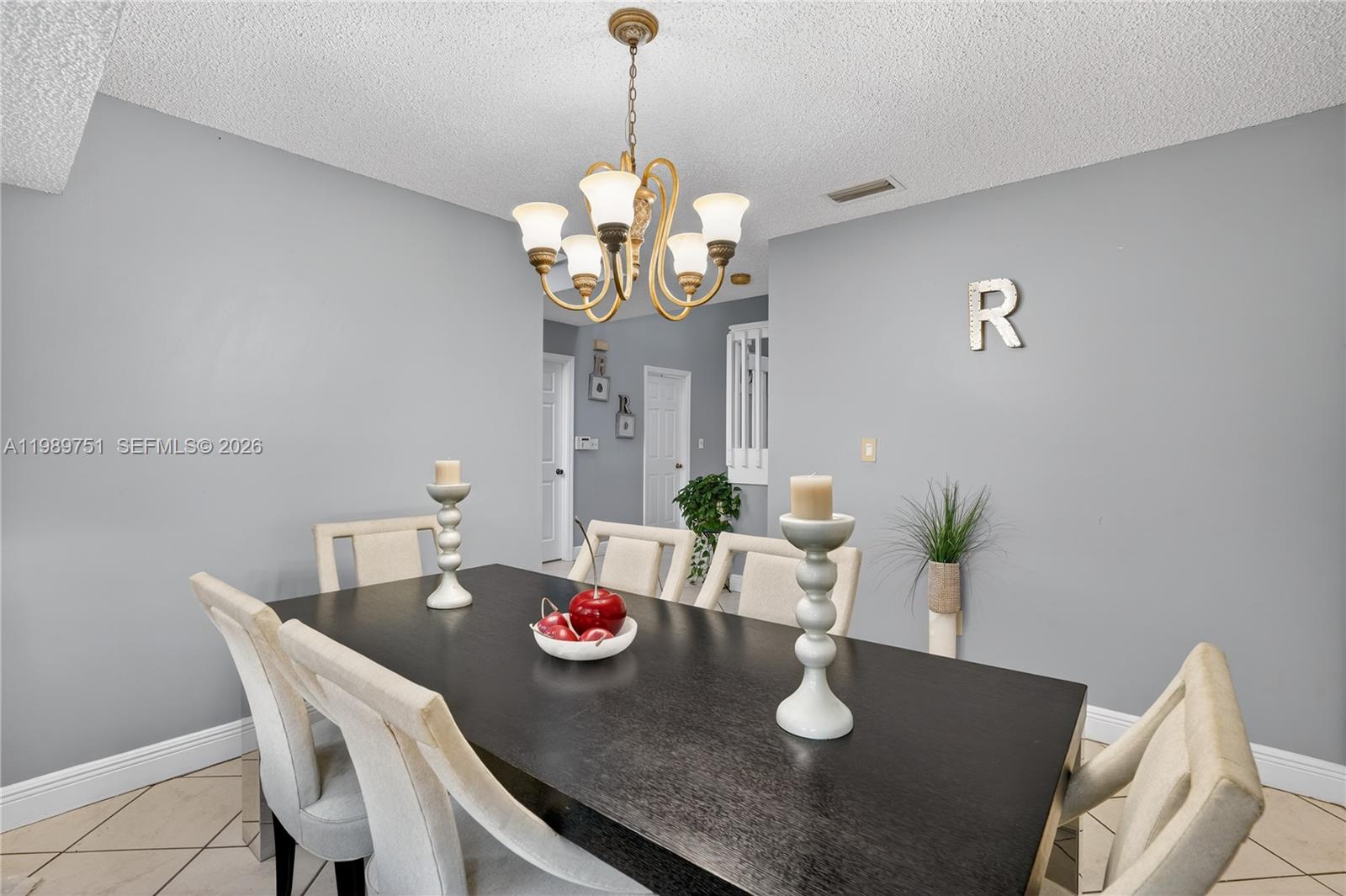 PEMBROKE LAKES SOUTH - Residential