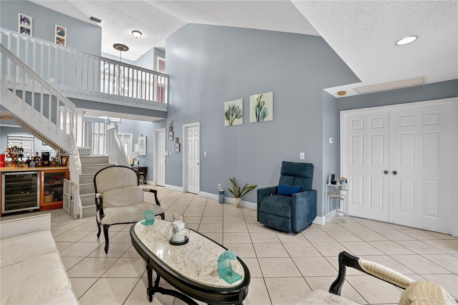 PEMBROKE LAKES SOUTH - Residential