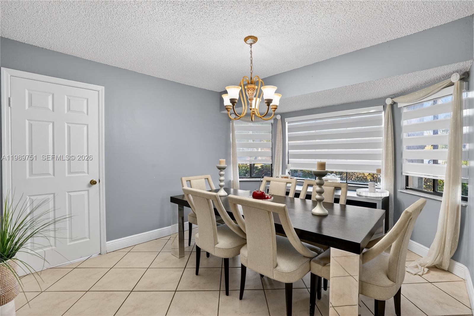 PEMBROKE LAKES SOUTH - Residential