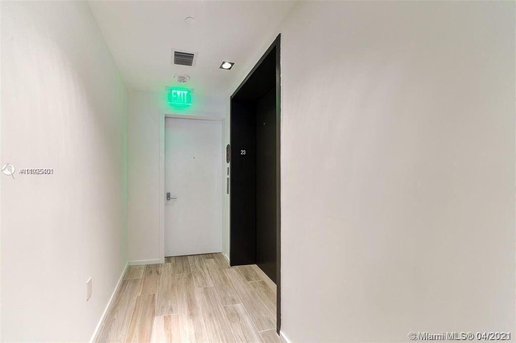 801 SMA RESIDENCES CONDO - Residential
