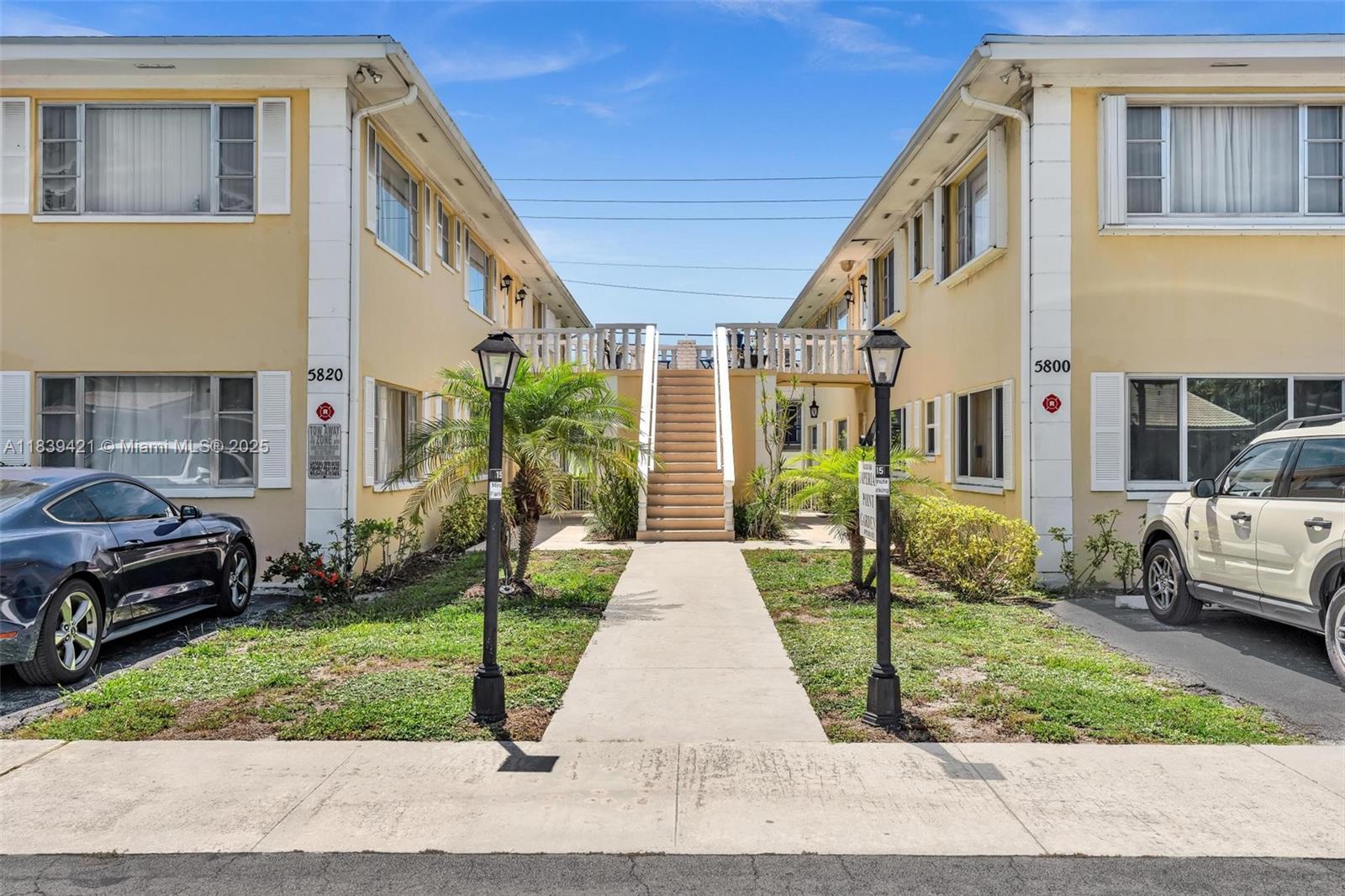 IMPERIAL POINT GARDENS CO - Residential