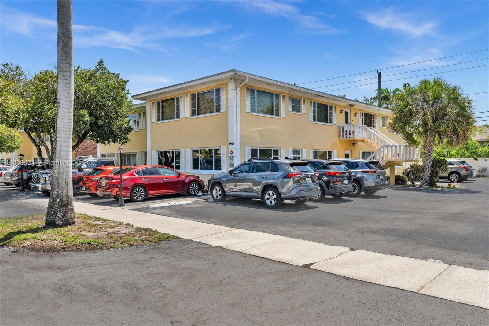 IMPERIAL POINT GARDENS CO - Residential