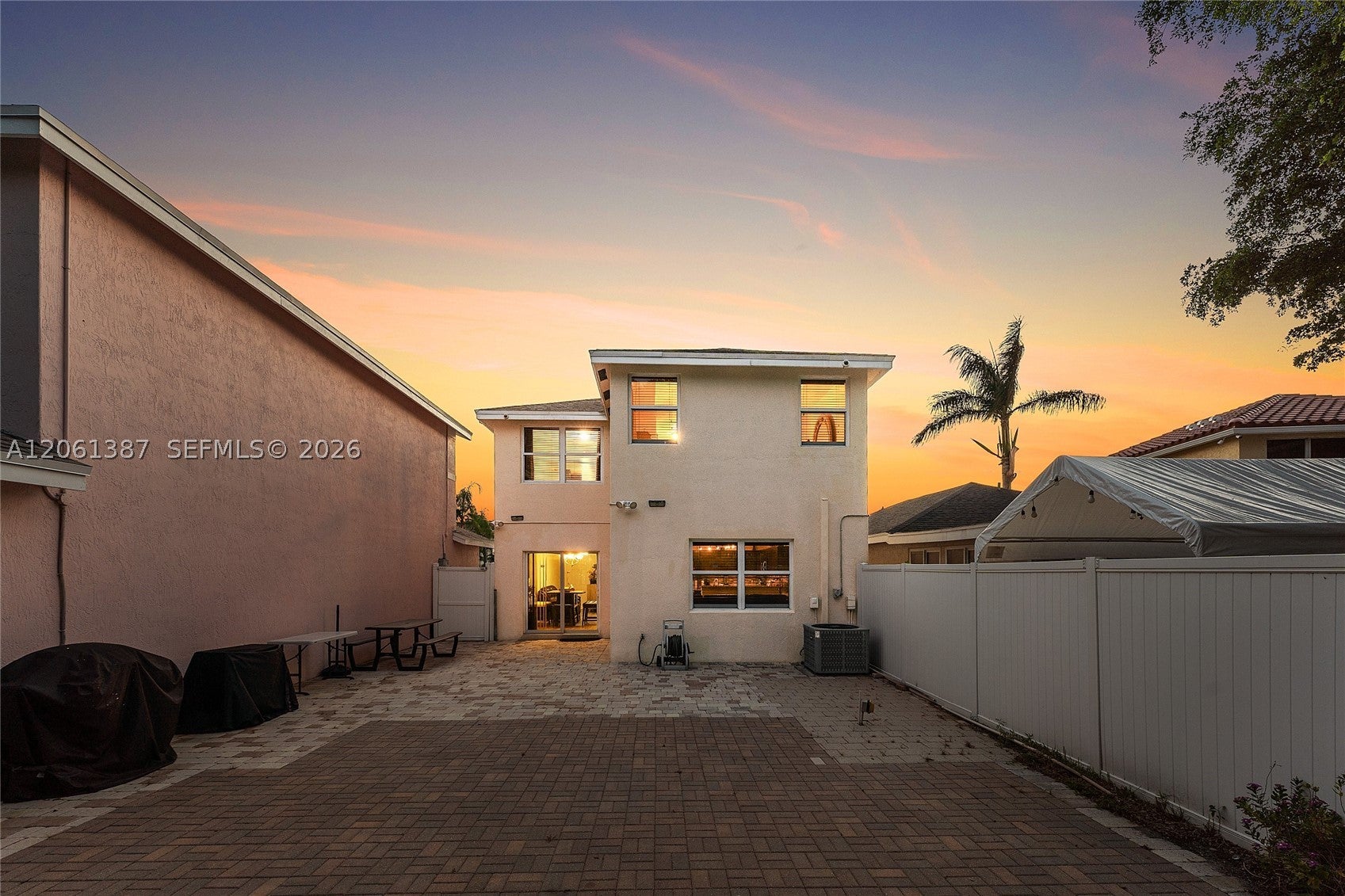 4044 Eastridge Cir