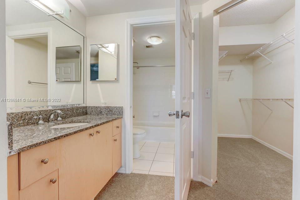 AVENTINE AT MIRAMAR BLDG - Residential Lease