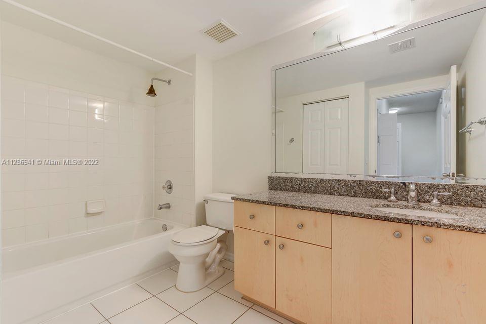 AVENTINE AT MIRAMAR BLDG - Residential Lease