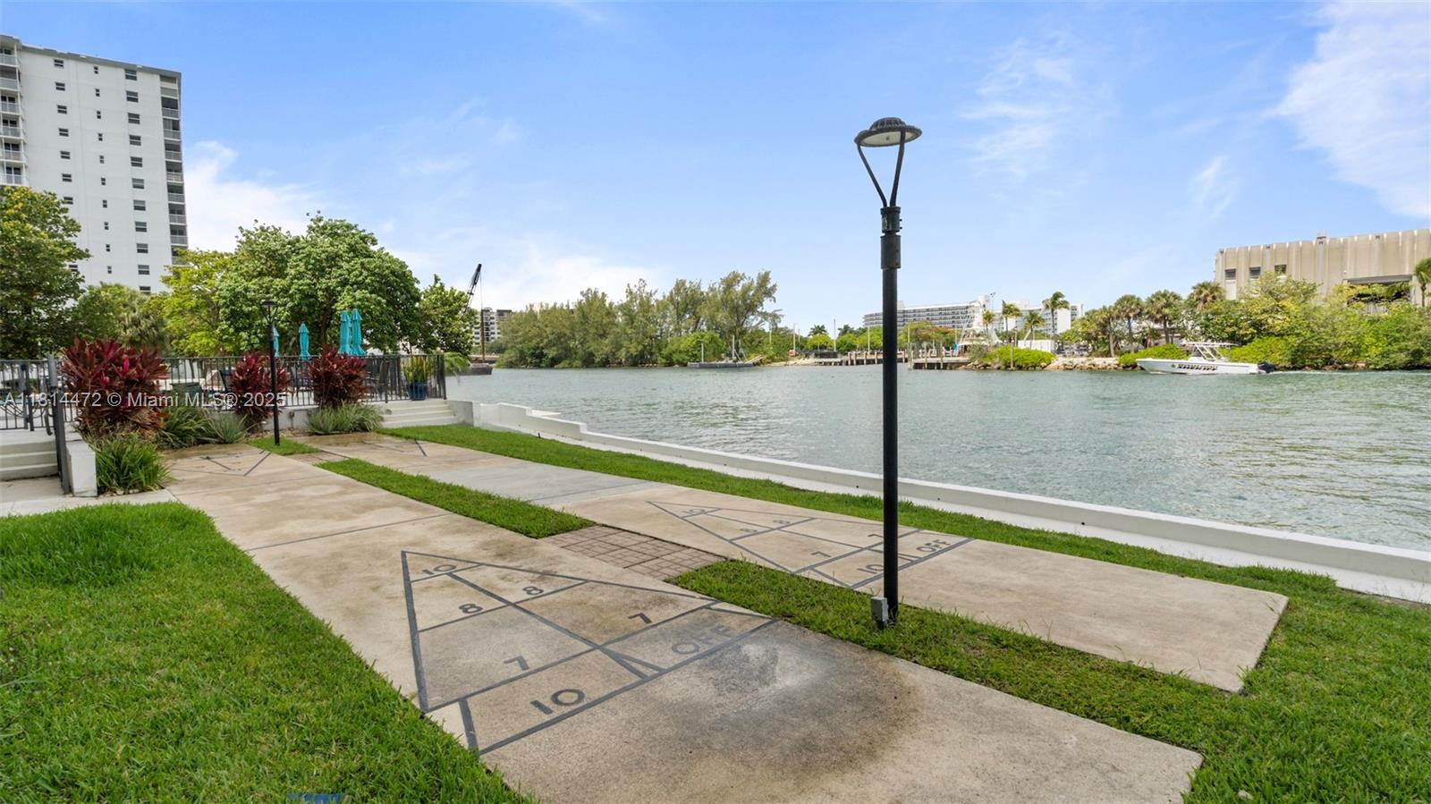 SEACREST TOWERS CONDO - Residential Lease
