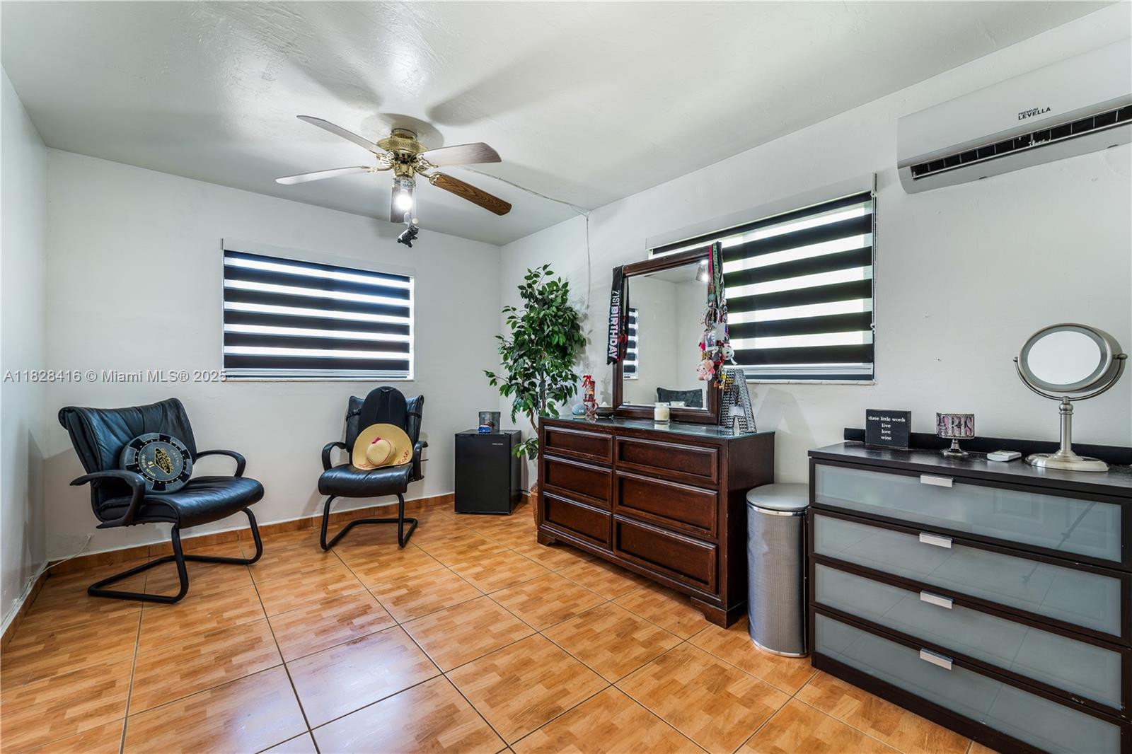 PALM SPRINGS LAKES 2ND AD - Residential