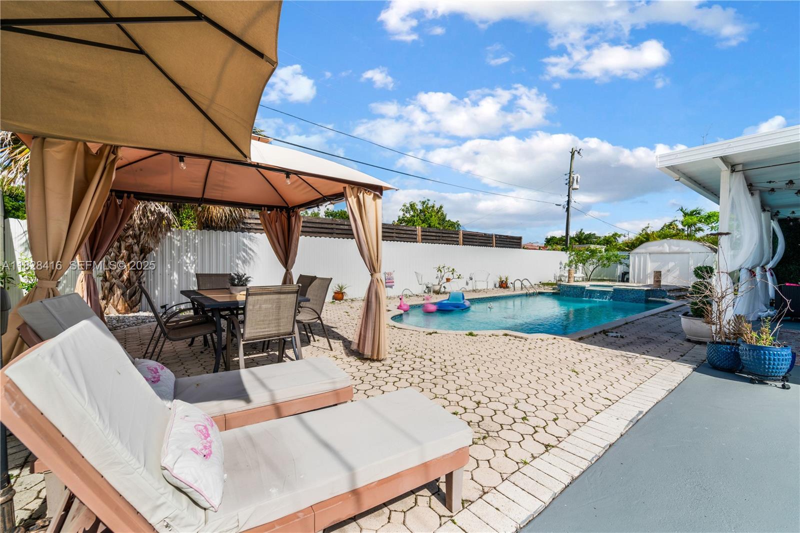 PALM SPRINGS LAKES 2ND AD - Residential