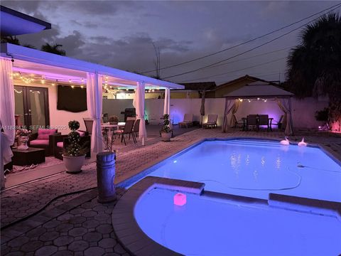 8065 W 14th Ct Hialeah FL 33014