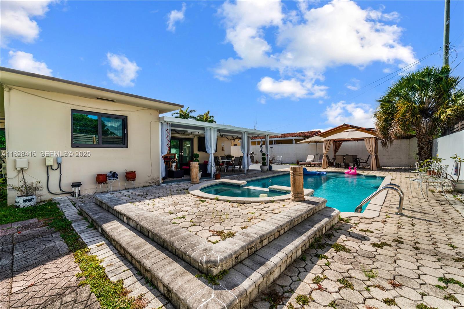 PALM SPRINGS LAKES 2ND AD - Residential