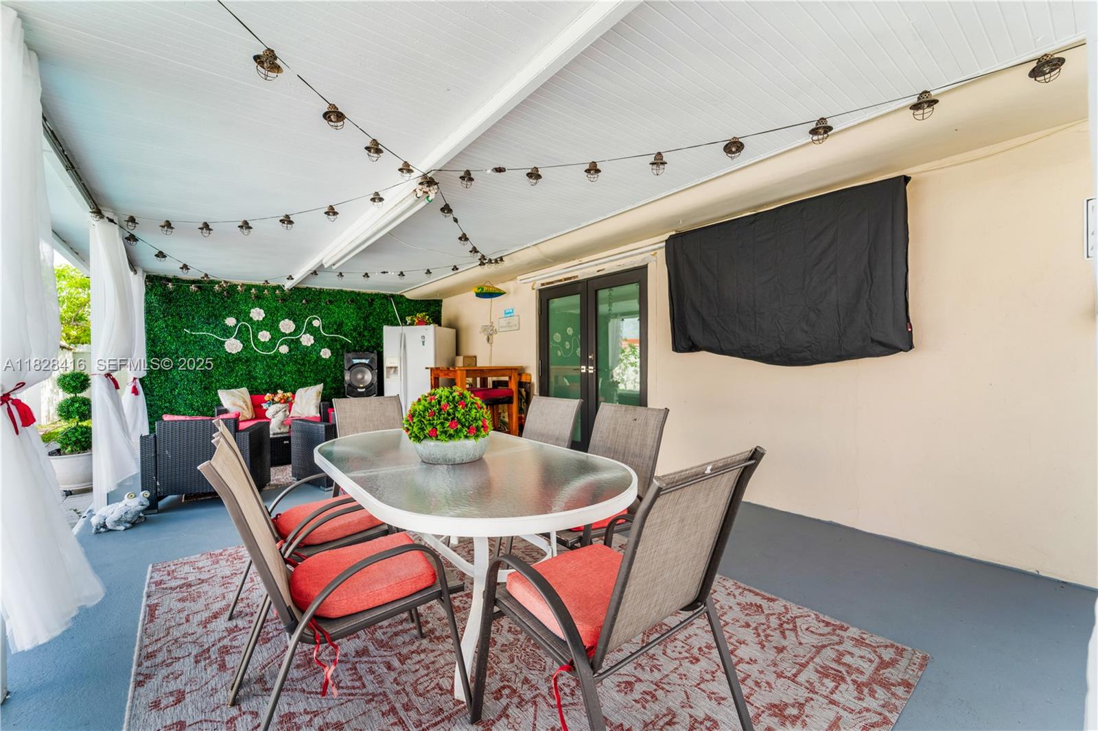 PALM SPRINGS LAKES 2ND AD - Residential