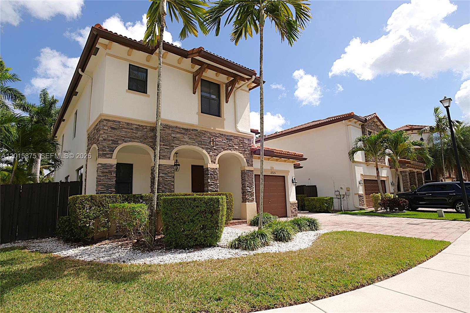 8925 NW 99th Ave