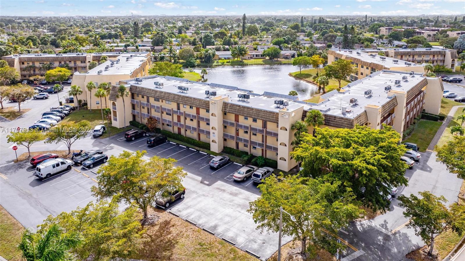 SUNRISE LAKES 43 CONDO - Residential