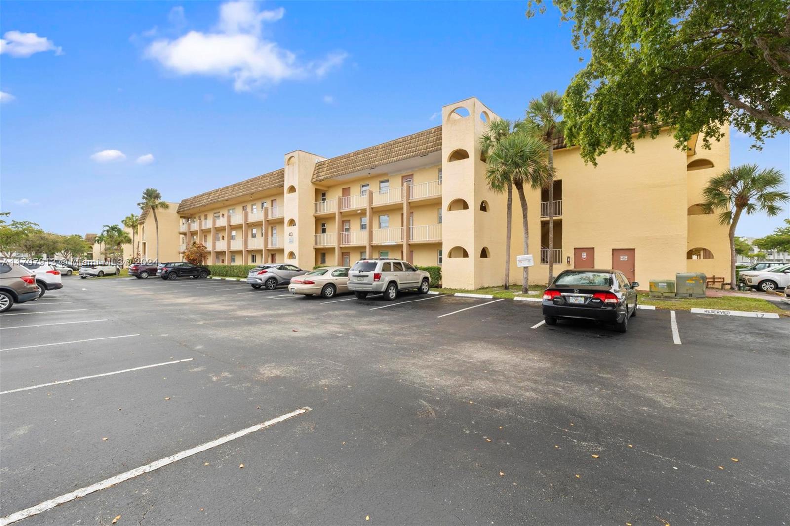Property for Sale at 8435 Sunrise Lakes Blvd 103, Sunrise, Miami-Dade County, Florida - Bedrooms: 2 
Bathrooms: 2  - $199,000