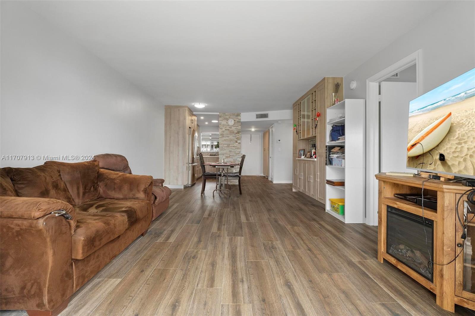 SUNRISE LAKES 43 CONDO - Residential