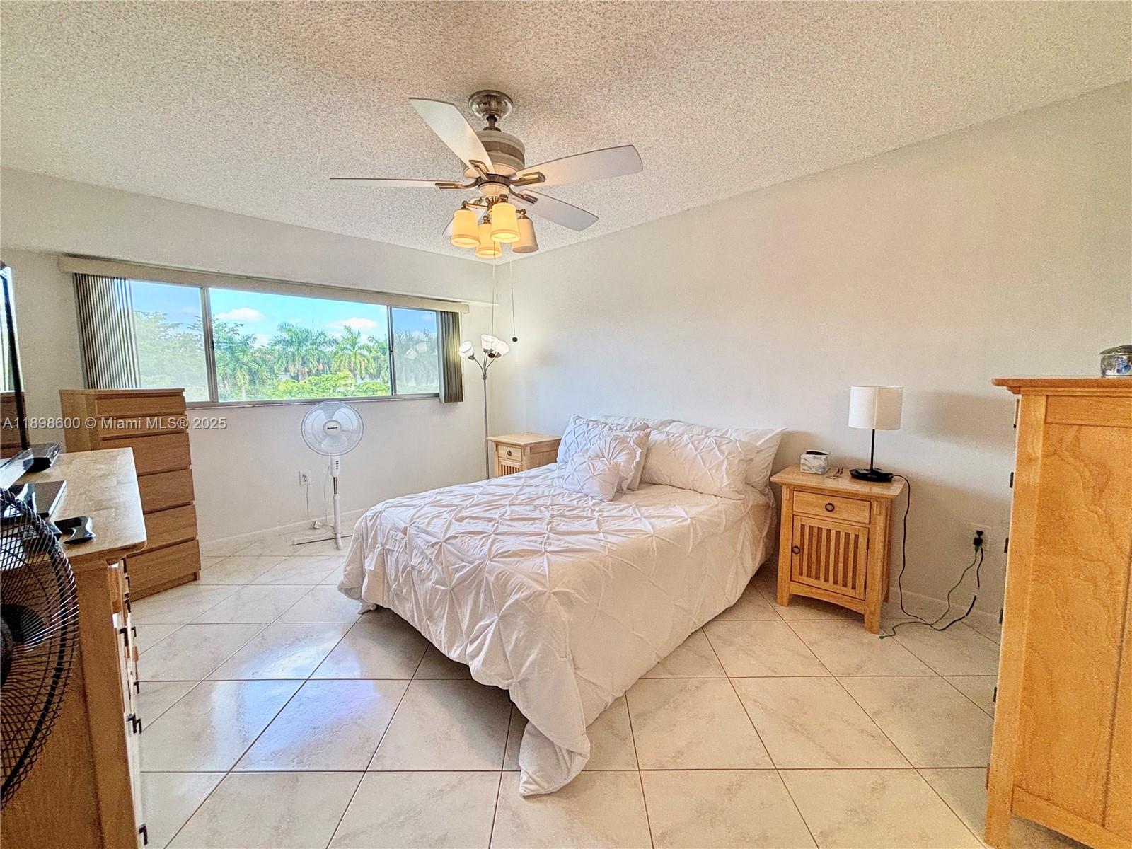 IVANHOE EAST AT CENTURY V - Residential