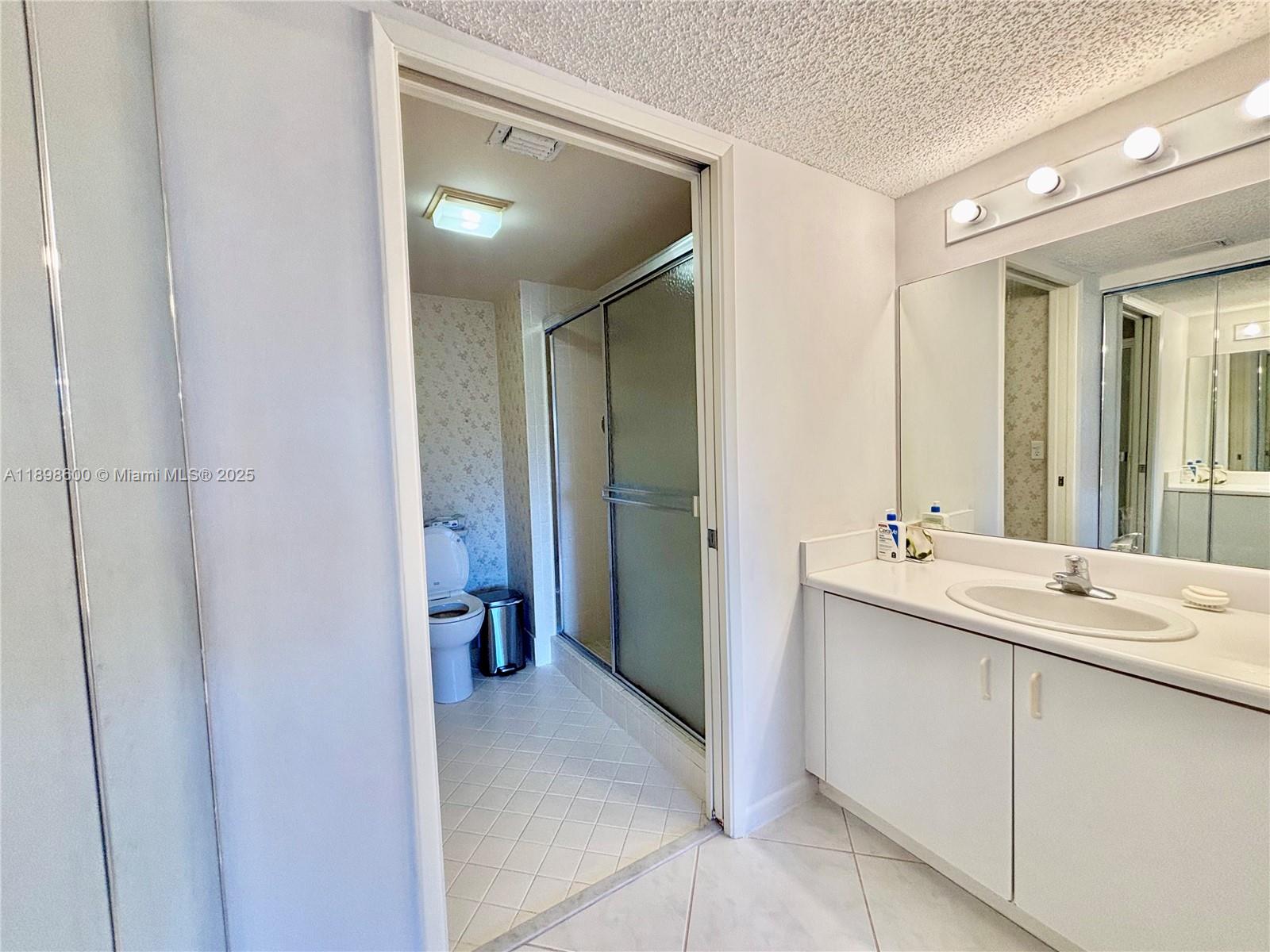 IVANHOE EAST AT CENTURY V - Residential