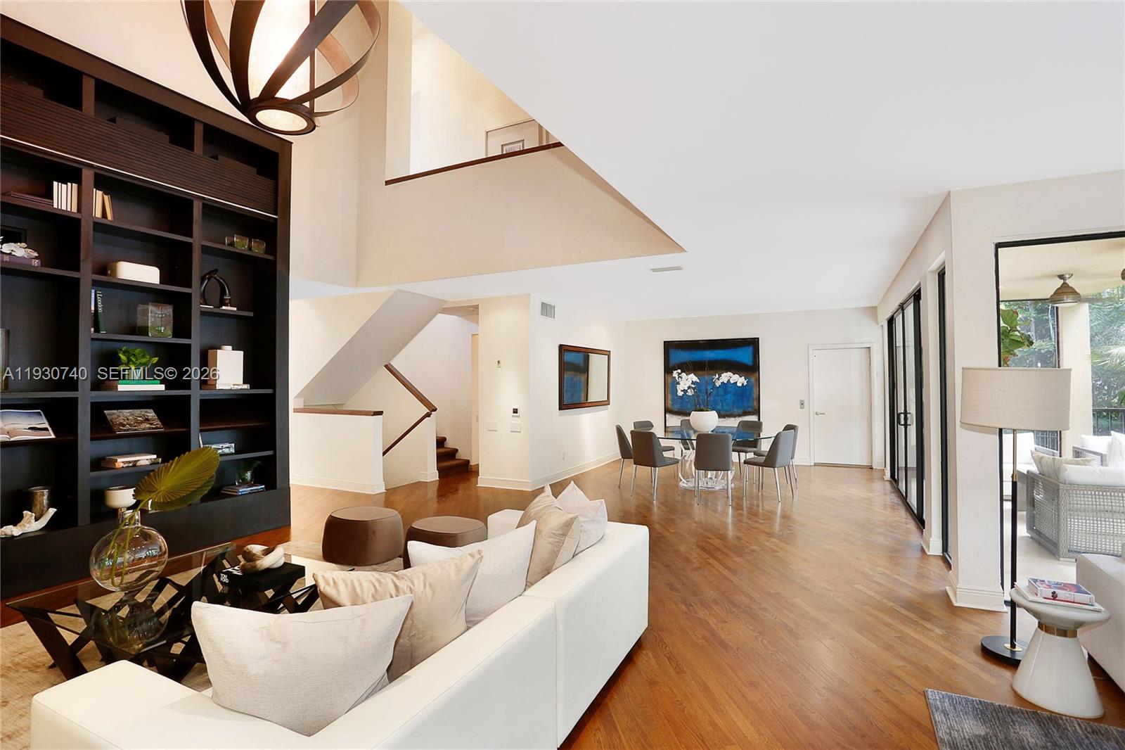 2000 S Bayshore Dr 27