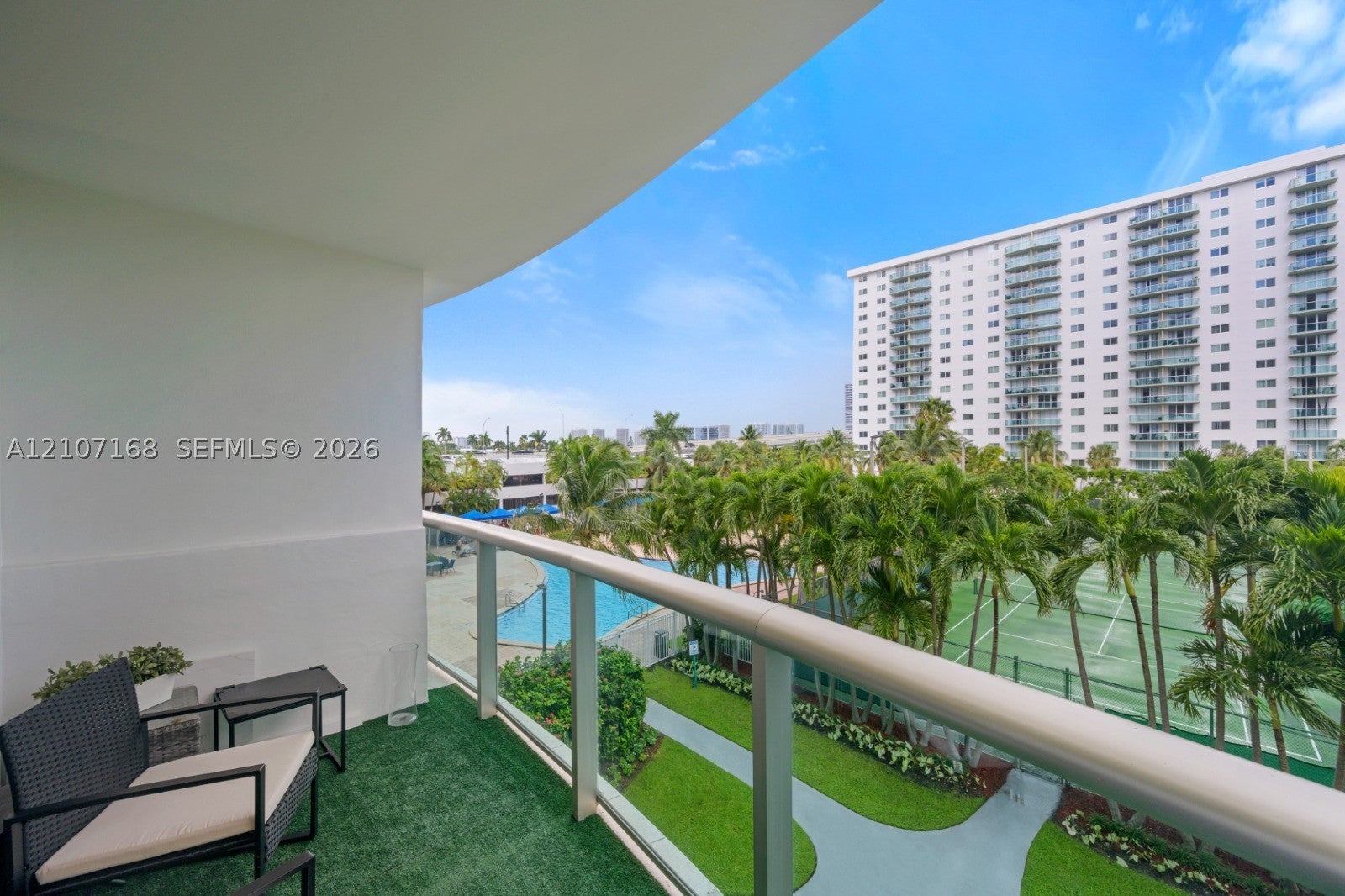 19370 Collins Ave 312