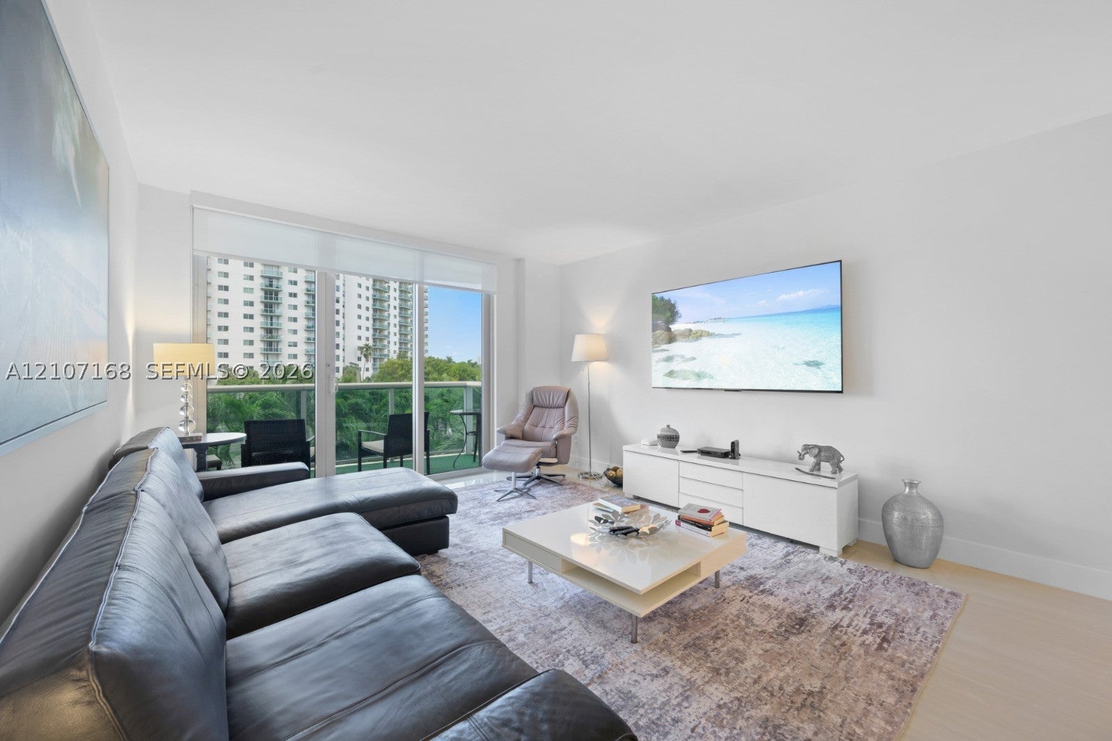 19370 Collins Ave 312