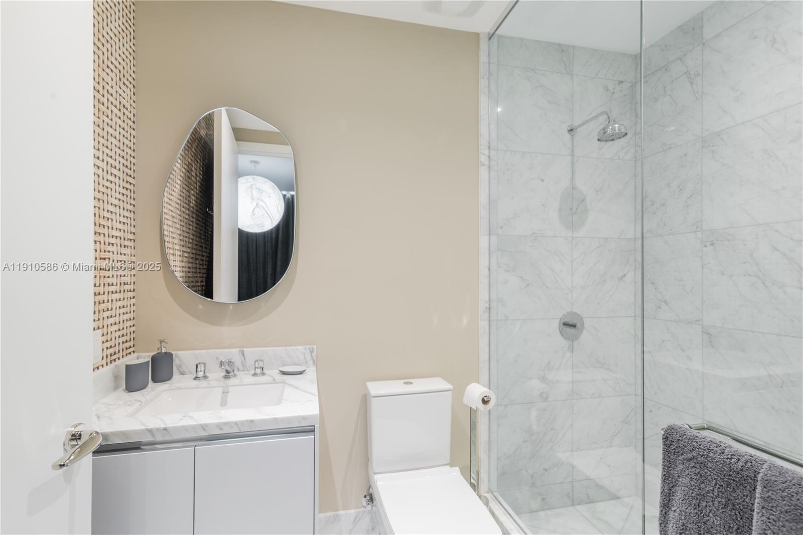 JADE SIGNATURE CONDO - Residential Lease