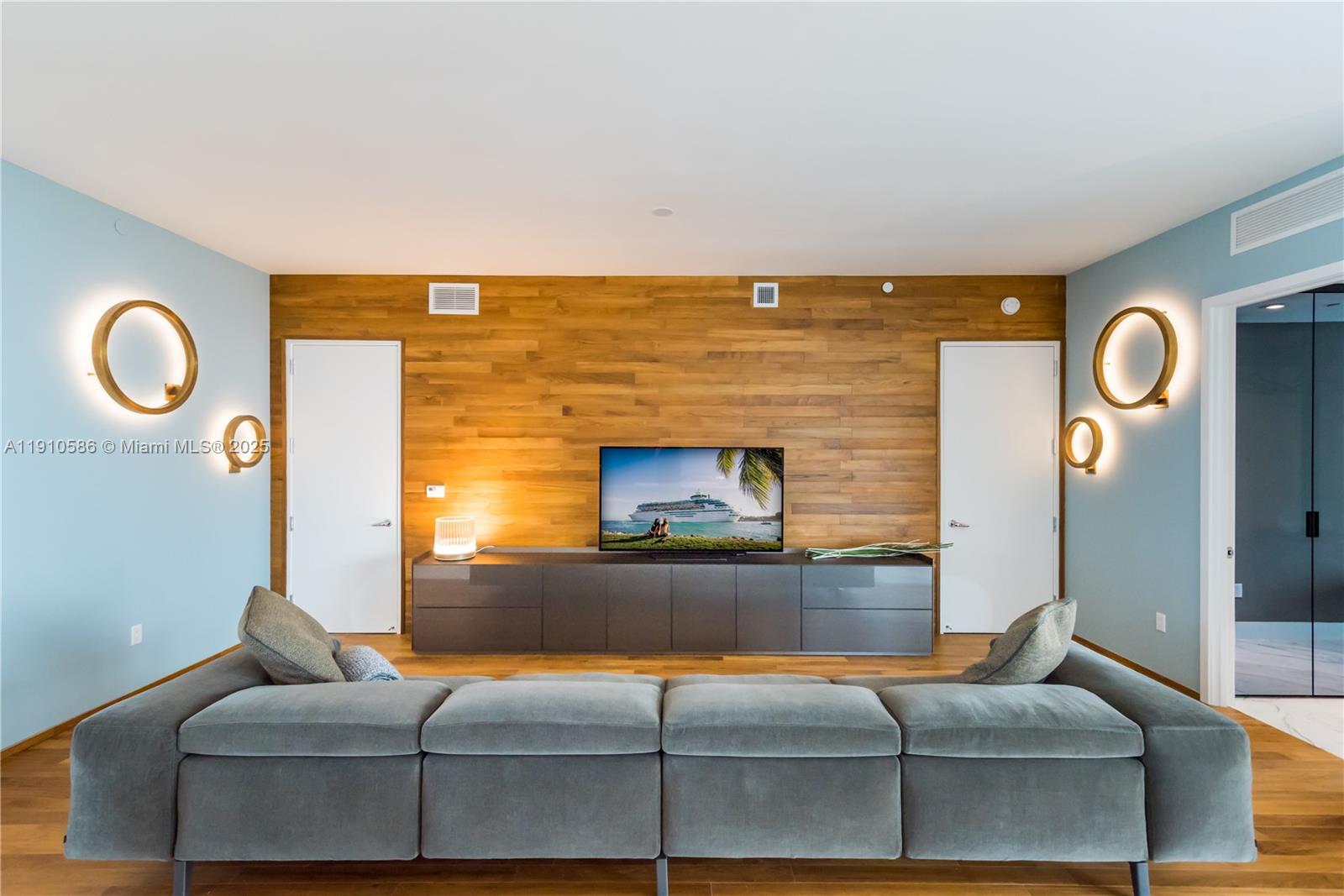 JADE SIGNATURE CONDO - Residential Lease