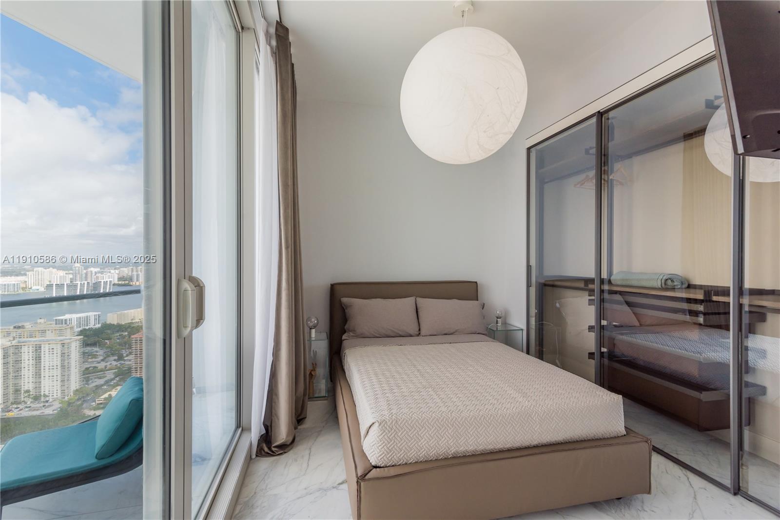 JADE SIGNATURE CONDO - Residential Lease