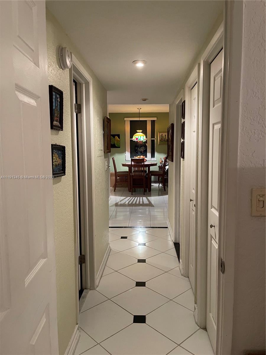 Photo 14 of 55 of 4350 Hillcrest Dr 1000 condo