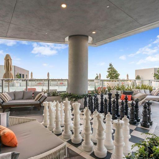 METROPICA NORTH TOWER ONE - Residential