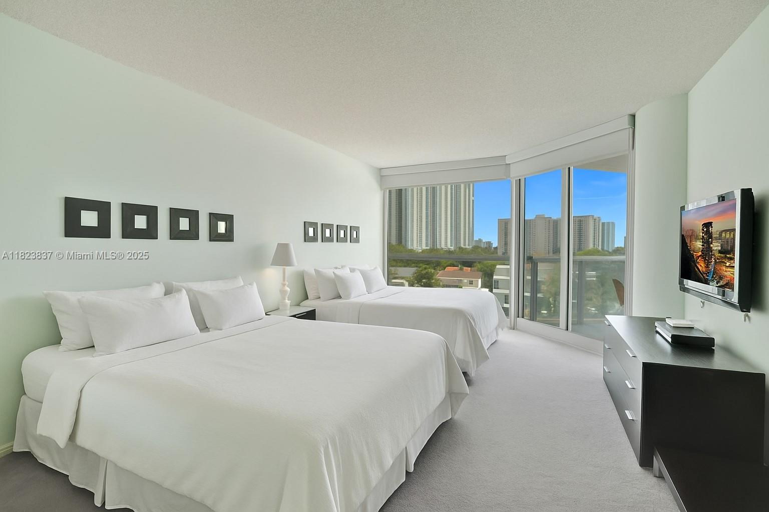 OCEANIA IV CONDO - Residential