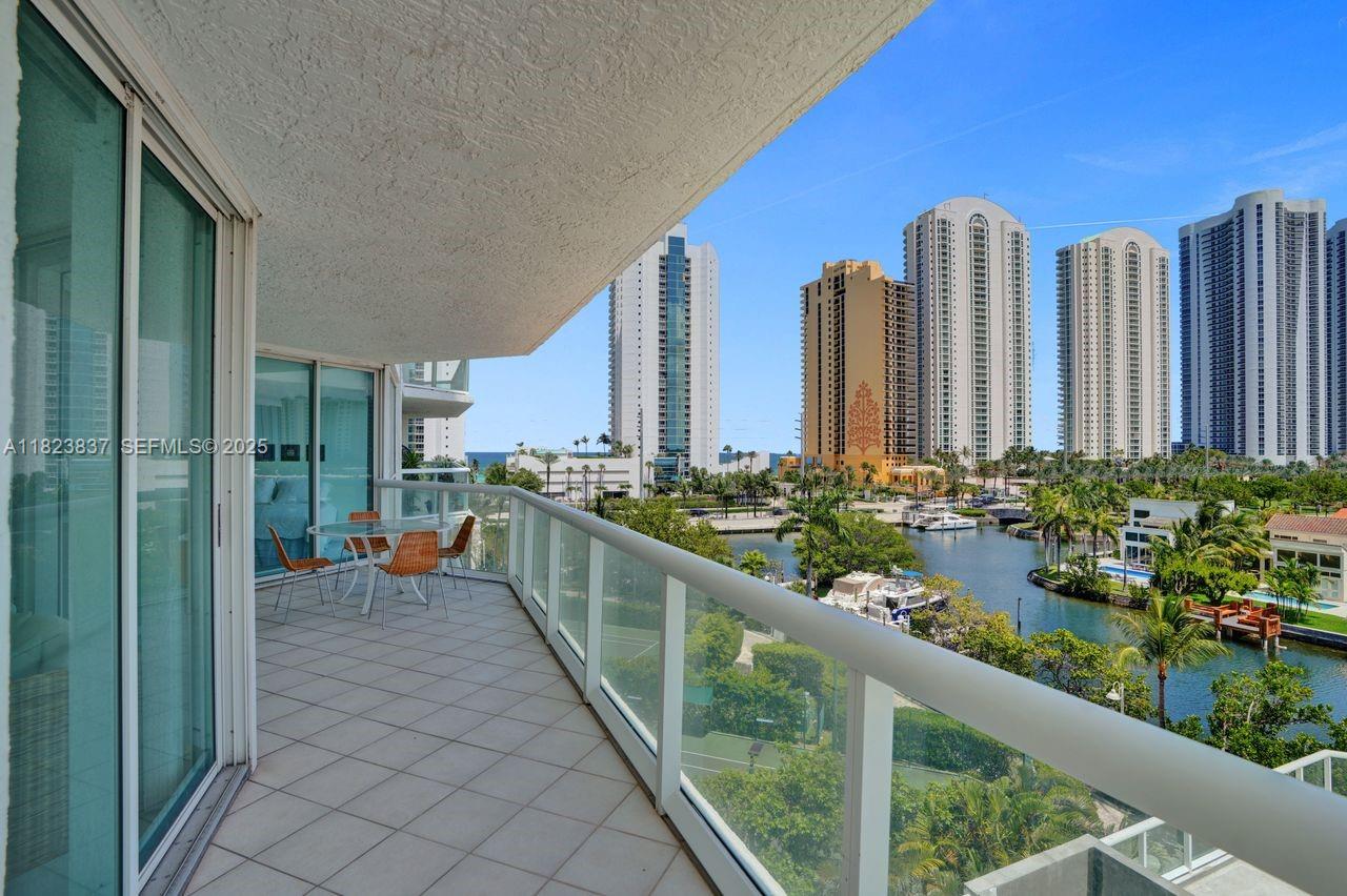 OCEANIA IV CONDO - Residential