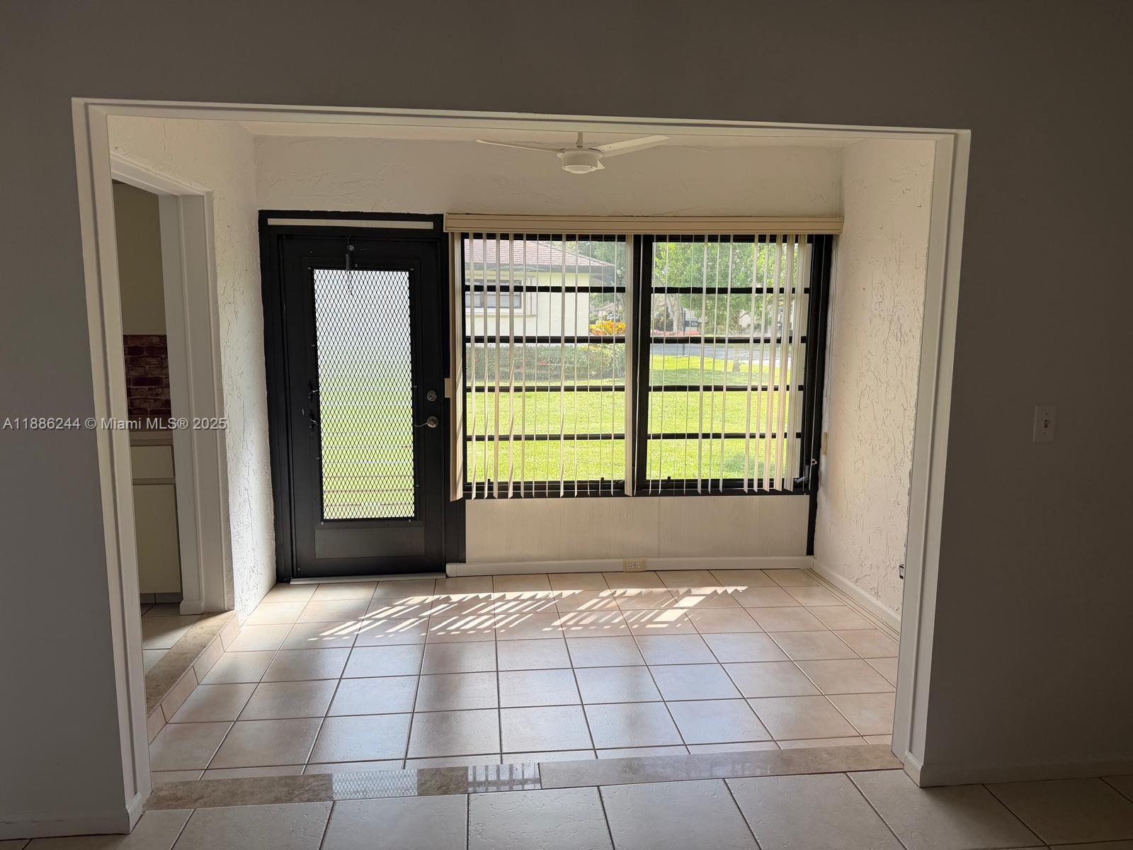 GREENTREE VILLAS CONDO - Residential