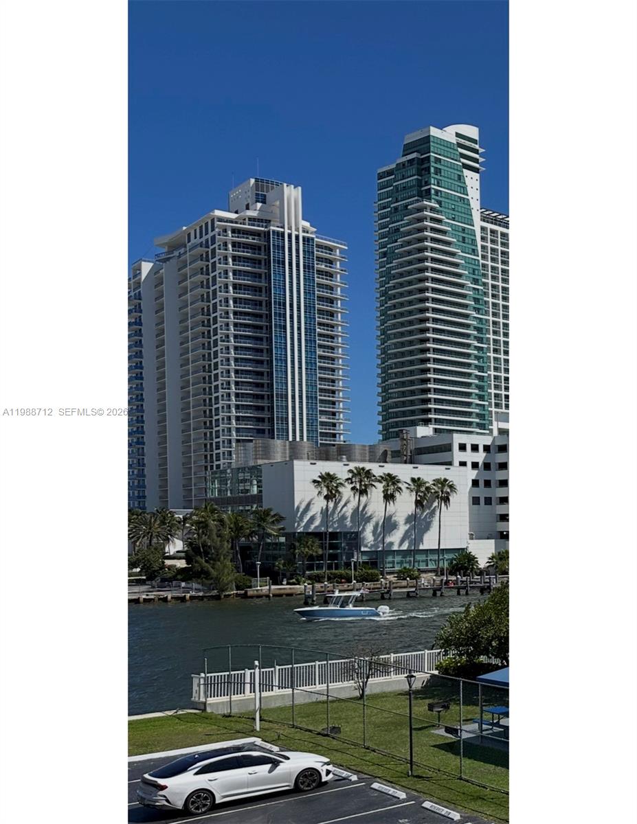 Towers of Oceanview south - Residential